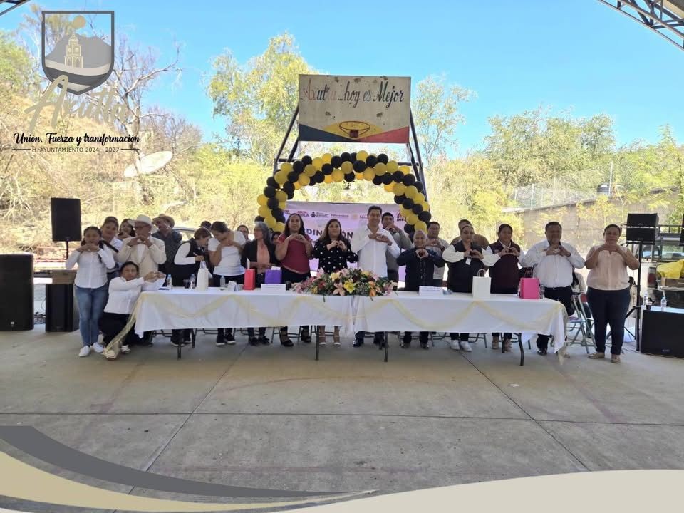 Ceremonia de Graduación de Adultos Mayores de nuestro municipio, en coordinación con el Instituto Estatal de Educación para Adultos